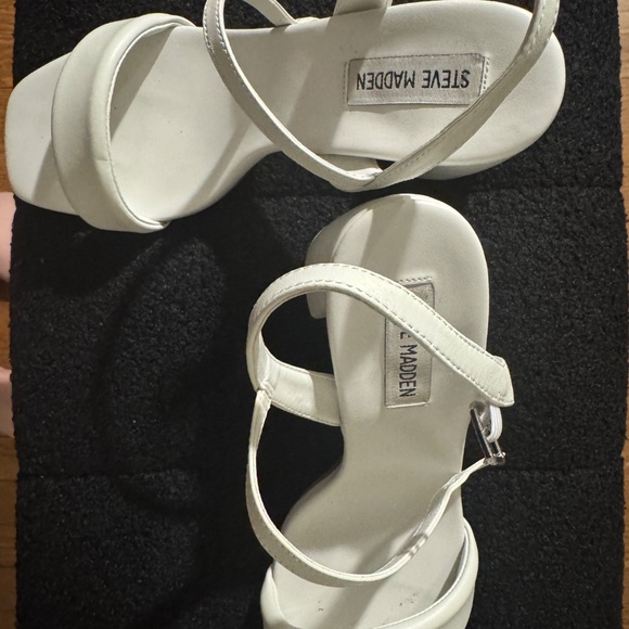 Steve Madden The MESSA Heels - Picture 4 of 4